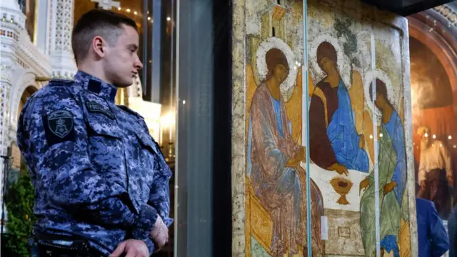 "Троица" в храме Христа Спасителя