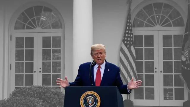 ترامب أدلى بتصريحات متناقضة.