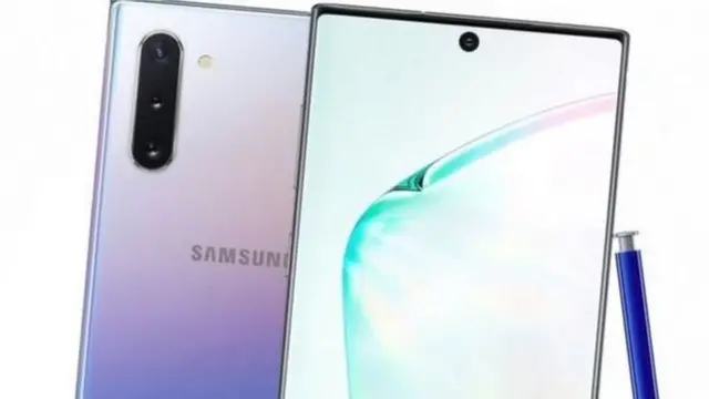 د روان کال په نهم د اګسټ میاشتې دې کمپنۍ د ځیرک قلم درلودونکي ګلکسي "نوډ ۱۰" او "نوډ ۱۰" پلس دوه ډوله موبایلونه چې یو یې ۶،۸ او بل یې ۶،۳ انچه ښيښې لري، بازار ته وړاندې کړي وو.