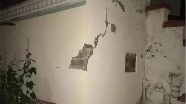 这是九寨沟景区内扎如沟房屋受损情况。