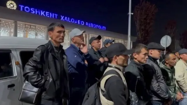 Yolgiz etuk onalarning porno videolari Rus ona va qizi jinsiy aloqa