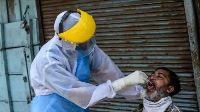 કોરોનાનું પરીક્ષણ