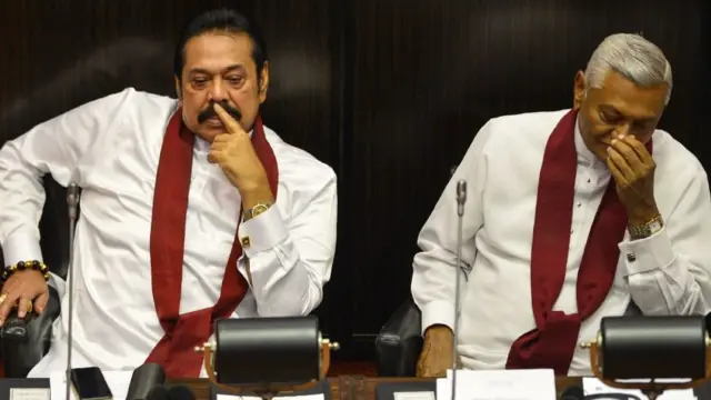 பல தேர்தல் கூட்டங்களுக்கு மஹிந்த ராஜபக்ஷ அழைக்கப்பட்டார்.