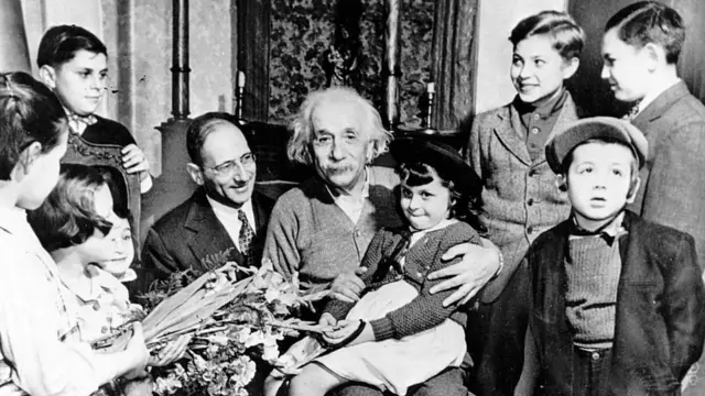 ఐన్‌స్టీన్