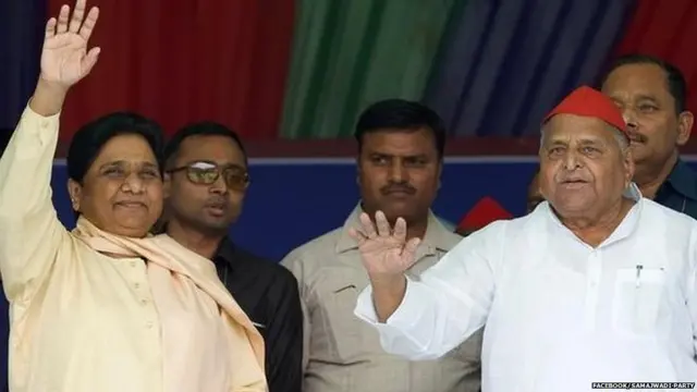 मैनपुरी रैली: 'दल और दिल मिलने' के बावजूद राजनीतिक हैसियत की मापतौल होती रही