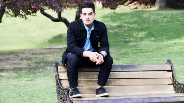 اطہر، کشمیر، مشتاق احمد وانی