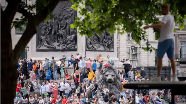 Празднования