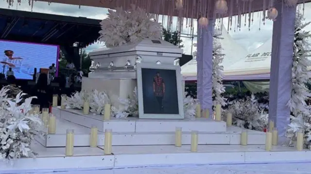 Image of Alexx coffin
