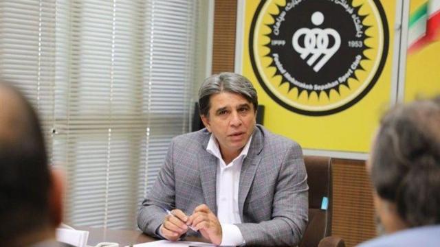 منوچهر نیکفر، مدیر عامل سپاهان، گفتگو با روزنامه الریاضیه عربستان را رد کرد