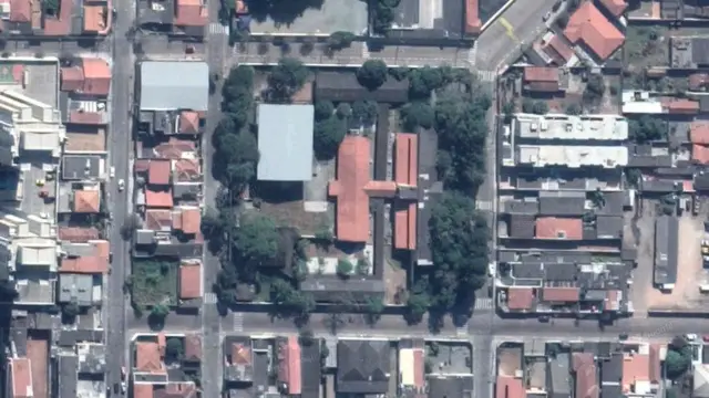 Imagem aérea da escola Raul Brasil,passo a passo como jogar na blazeSuzano