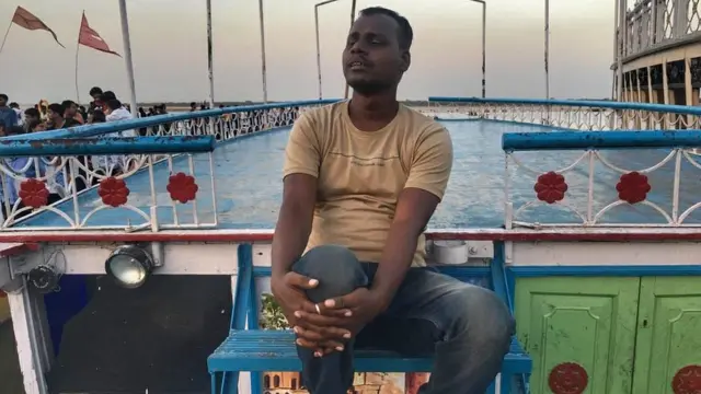 नाविक दिनेश मांझी