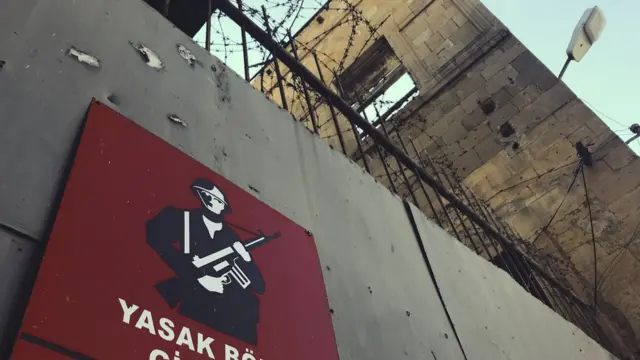 Cartel militar en Nicosia