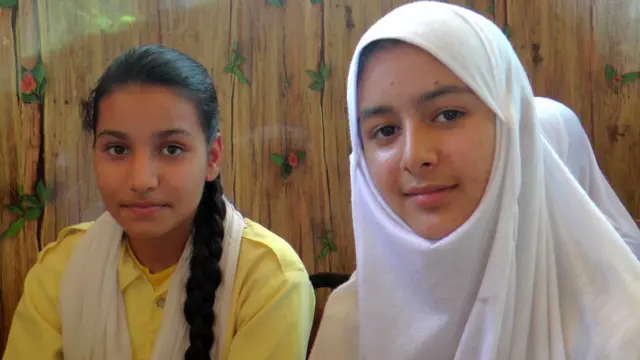 ईशा और सादिया