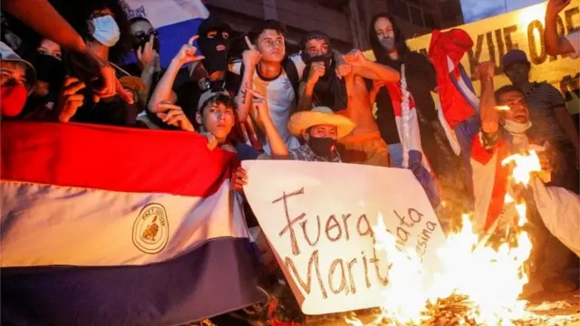 Protesta en Paraguay contra la gestión de la pandemia