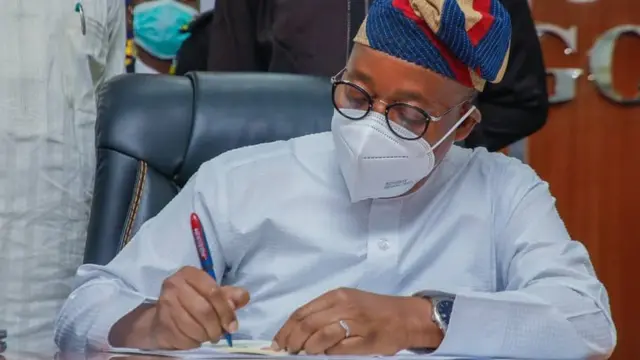 Adegboyega oyetọla