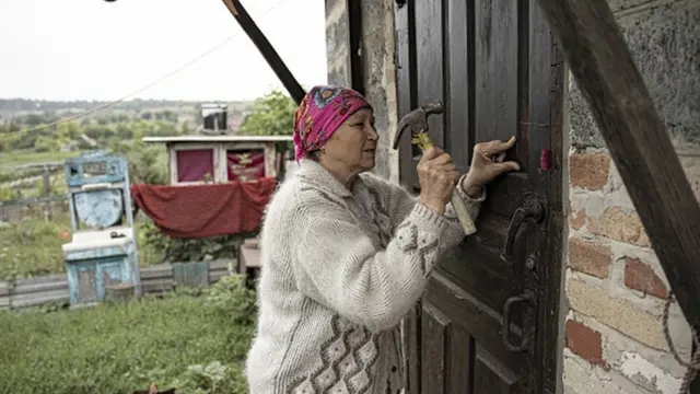 Війна евакуація село