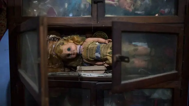 నవ్‌రుణా చక్రవర్తి