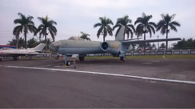 李显斌将这架伊尔28型轰炸机从浙江杭州笕桥基地飞到台湾的桃园“起义来归”