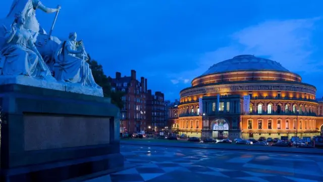 قاعة ألبرت هول