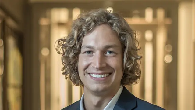 မျက်နှာဖတ် ကွန်ပျူတာစနစ်ကို မျက်နှာအပေါ် အထက်ပိုင်းကို အဓိကထားပြီး မှတ်တမ်းယူထားတဲ့စနစ် ပြောင်းဖို့ လိုအပ်တယ်လို့ Trueface ဆိုတဲ့ မျက်နှာဖတ် ကွန်ပျူတာစနစ် ထုတ်လုပ်ရေး ကုမ္ပဏီ ထူထောင်သူ အမှုဆောင်အရာရှိချုပ် ရွှန်မောပြော