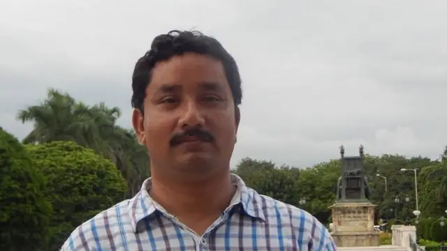 गुवाहाटी विश्वविद्यालय के राजनीतिक विज्ञान विभाग में प्रोफेसर डॉ अखिल रंजन दत्ता