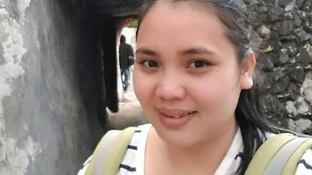 นางริสโรนา สิโมรังกีร์ แทรกซึมเข้าไปในกลุ่มเฟซบุ๊กที่ล่วงละเมิดทางเพศเด็ก