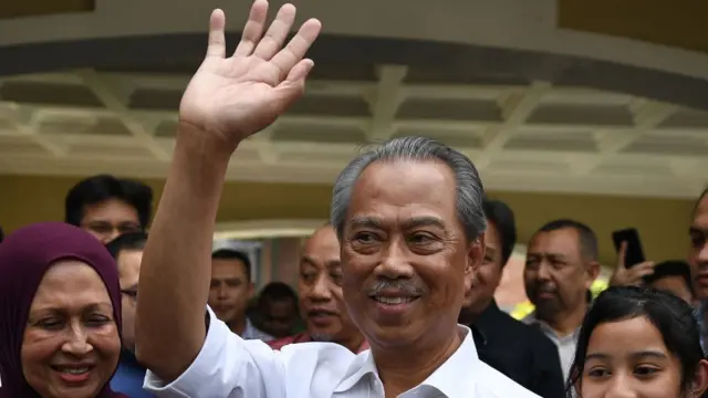 மலேசிய பிரதமராகப் பதவியேற்ற மொகிதின் யாசின்: மகாதீரை சந்திக்க மறுத்த மாமன்னர்