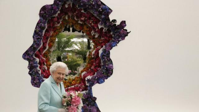 女王伊丽莎白二世2016年5月参观切尔西国际花卉博览会