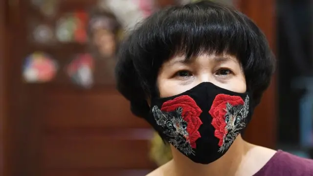 கொரோனா வைரஸ்: பரிசோதனை நிலையத்தில் இருந்து வெளியானது என்ற வாதத்தில் உண்மை இருக்கிறதா?