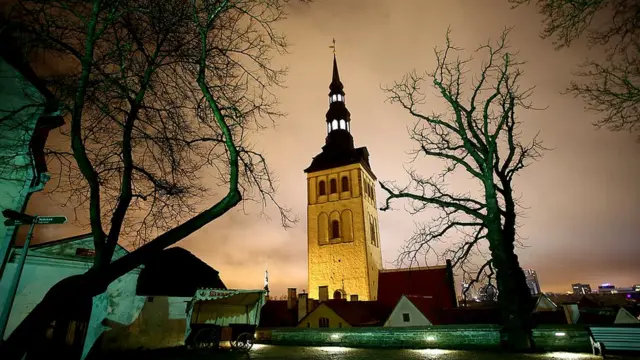 Estoniya kiberhücuma məruz qalan ilk ölkədir