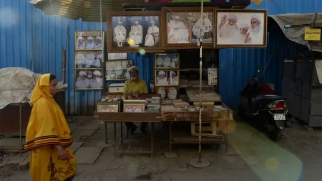 मुंबईतील भेंडी बझार परिसरात दाऊदी बोहरी समाजाचे लोक मोठ्या संख्येने आढळतात.