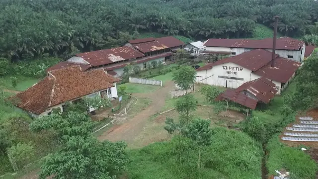 pabrik cipetir, kereta api