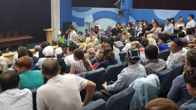 "Байналмилал" маҳалласи ўтказган сўровга кўра, 520та уйдан 462таси маҳалла бузилишига қарши имзо чеккан