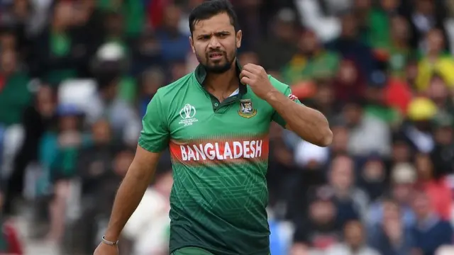 बांग्लादेश क्रिकेट टीम के कैप्टन मसरफे बिन मुर्तज़ा