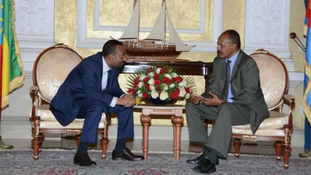 ፕረዚደንት ኢሳይያስ ኣፈወርቂ (የማን) ምስ ቀዳማይ ሚኒስተር ኣብይ ኣሕመድ