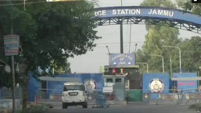 ਜੰਮੂ ਏਅਰ: ਫੋਰਸ ਸਟੇਸ਼ਨ 'ਚ ਘੱਟ ਤੀਬਰਤਾ ਦੇ ਦੋ ਧਮਾਕੇ ਹੋਏ- ਭਾਰਤੀ ਹਵਾਈ ਸੈਨਾ