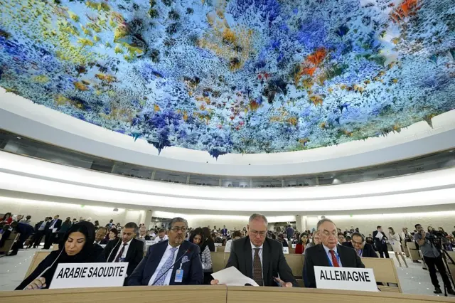 สถานการณ์สิทธิมนุษยชน, ฮิวแมนไรท์วอทช์, คณะกรรมการสิทธิมนุษยชนแห่งชาติ, แบรด อดัมส์, อังคณา นีละไพจิตร, กสม., HRW, Word Report 2017