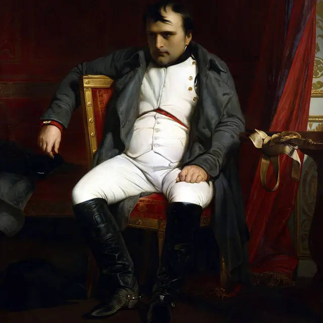 Napoleão aparece nesta obra do francês Paul Delaroche (1797-1859) em Fontainbleau durante a primeira abdicação, em 1814: zangado e aparentemente baixinho