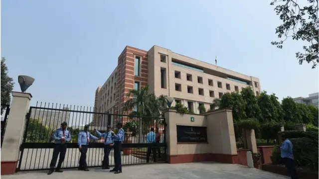 કમ્પ્ટ્રોલર ઍન્ડ ઑડિટર જનરલ