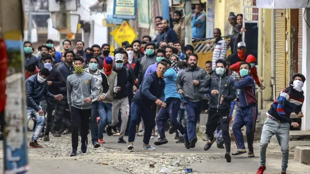 कश्मीर, अलगाववादी, हुर्रियत, पुलवामा हमला