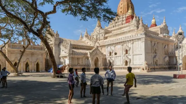 နွေဦးဝသန်ဆိုတဲ့စကားဟာ ပါဠိစကား ဝသန္တက ဆင်းသက်လာတာပါ