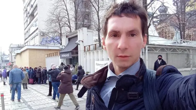 бездомні