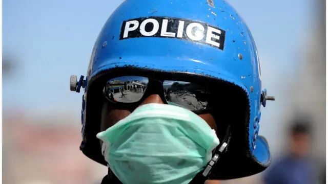 Ọlọ̀paa de akoto ọlọpaa