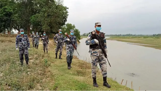 सशस्त्र प्रहरी