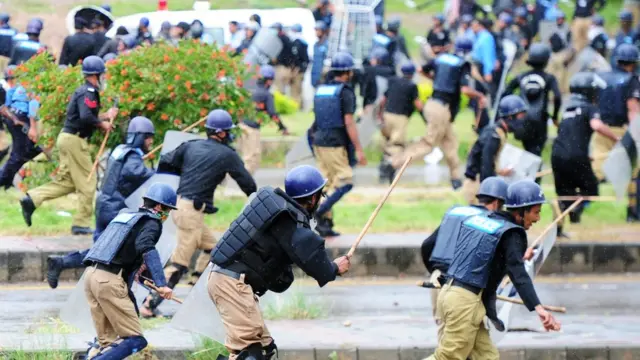 पाकिस्तान में विरोध प्रदर्शन