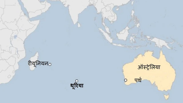 अभिलाष की नौका थूरिया ज़मीन से हज़ारों मील दूर बीच समंदर में है