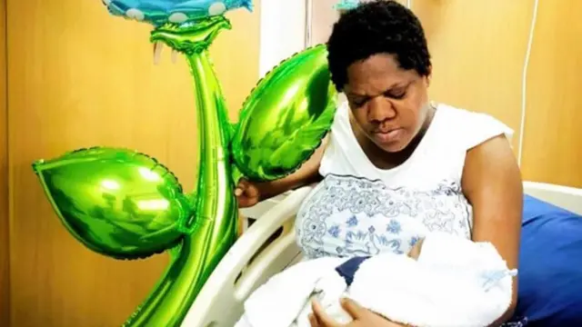 Toyin Abraham ati ọmọ rẹ