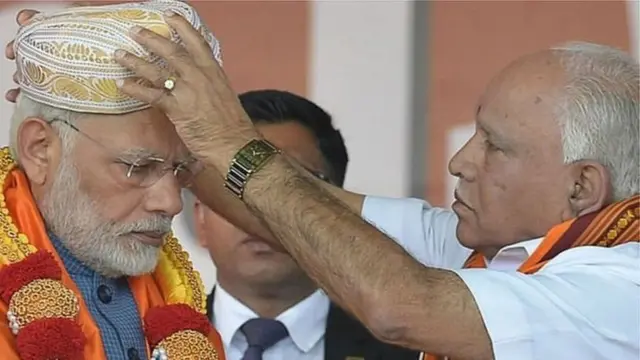 નરેન્દ્ર મોદી સાથે બીએસ યેદિયુરપ્પા