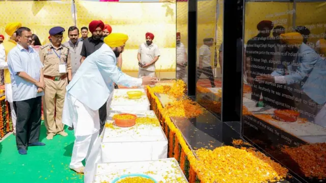 ਭਗਵੰਤ ਮਾਨ ਪੰਜਾਬ ਦੇ ਪਹਿਲੇ ਅਜਿਹੇ ਮੁੱਖ ਮੰਤਰੀ ਨੇ ਜਿਨ੍ਹਾਂ ਨੇ ਖਟਕੜ ਕਲਾਂ ਵਿਖੇ ਸਹੁੰ ਚੁੱਕੀ ਹੈ