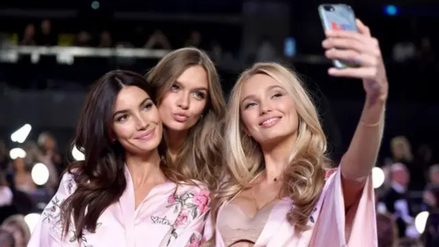 Victoria's Secret models